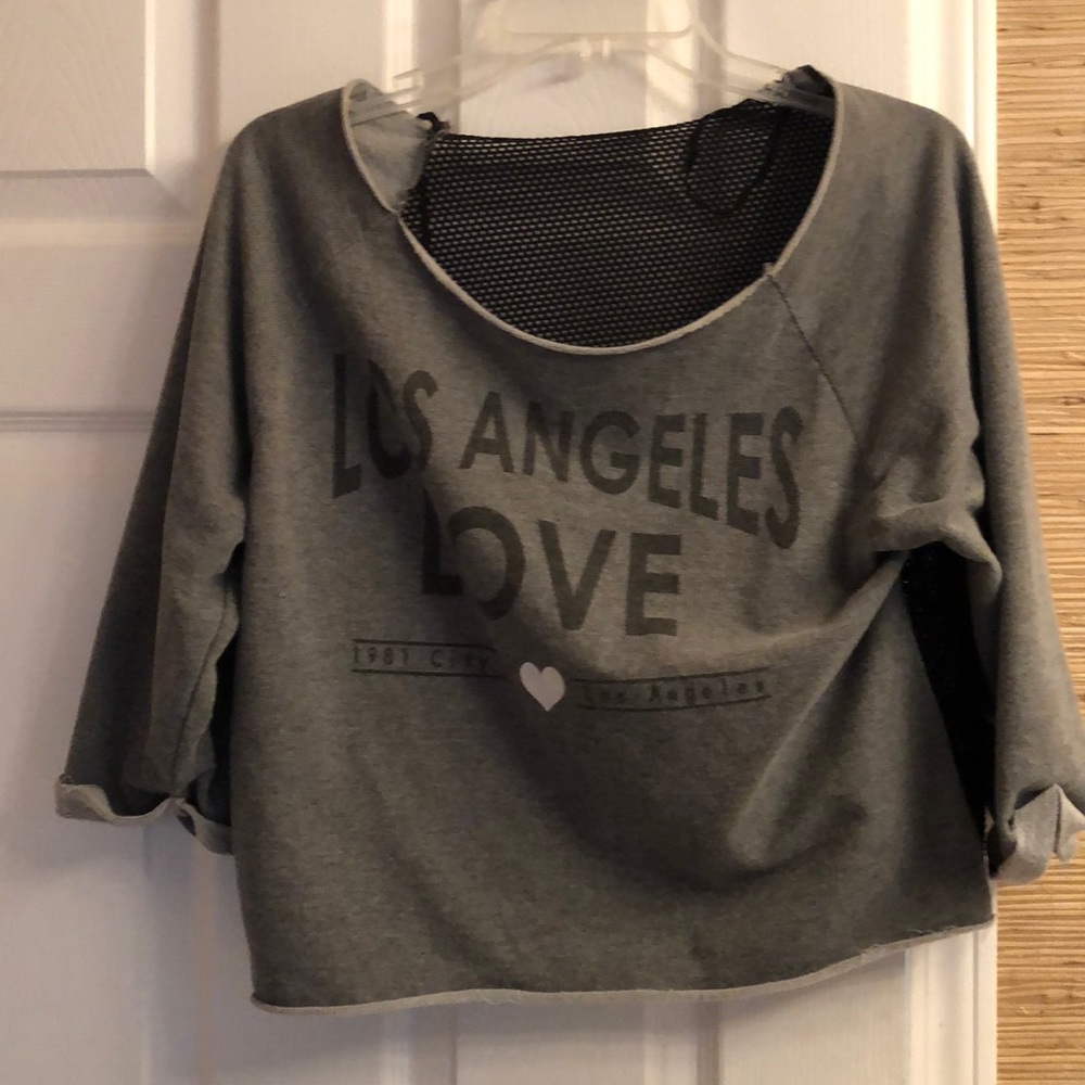 LA love off the shoulder cropped top